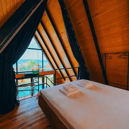 Bungorise Teras Heated Pool And View Chalet