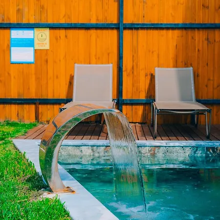 Bungorise Teras Heated Pool And View