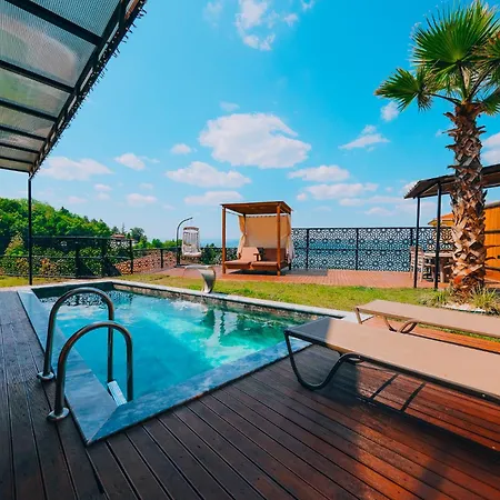Chalet Bungorise Teras Heated Pool And View *