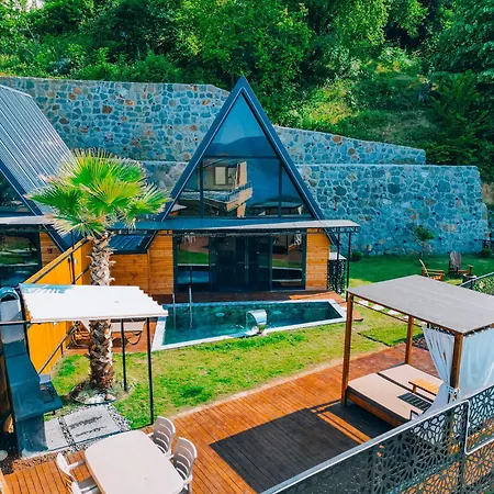 Bungorise Teras Heated Pool And View *